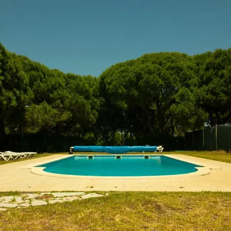 Casa Da Pequena Oliveira *