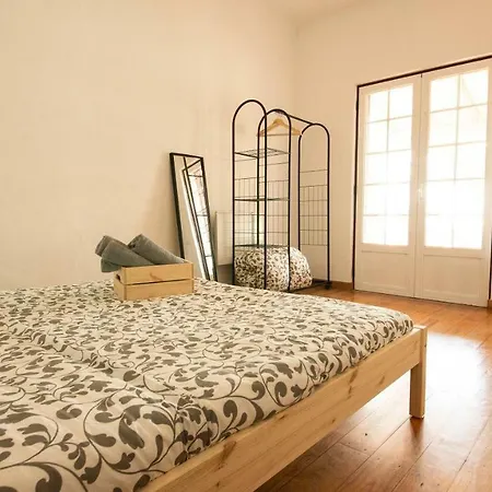 Casa Da Pequena Oliveira *